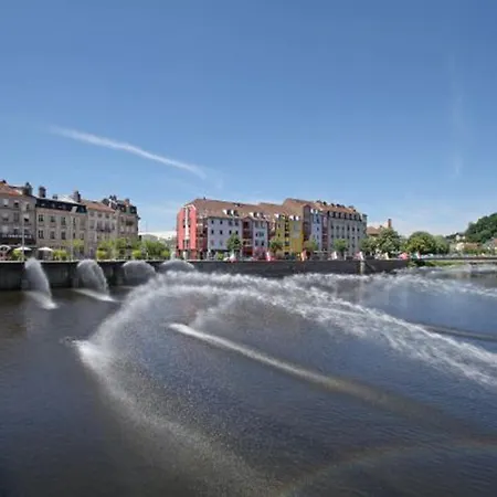 Confortable Au Centre Historique D'epinal - Fr-1-589-802