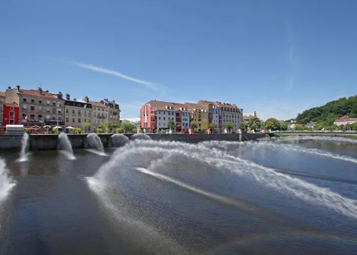 Confortable Au Centre Historique D'epinal - Fr-1-589-802