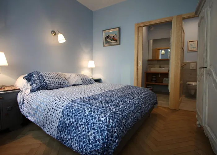 Confortable Au Centre Historique D'epinal - Fr-1-589-802 Épinal